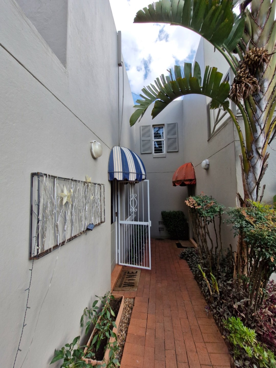 4 Bedroom Property for Sale in Caribbean Beach Club North West